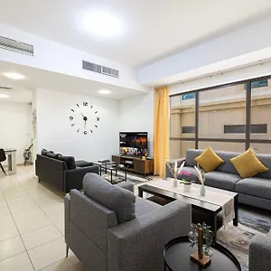 Moonlight Jbr - 2min Walk To Jbr Beach - Gym - 2min Metro Station - Poll Хостел